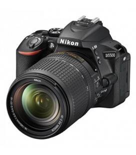 NIKON D5500 + AF-S DX 18-140MM VR + ESTUCHE REFLEX