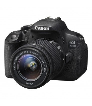 CANON EOS 700D + 18-55 IS STM